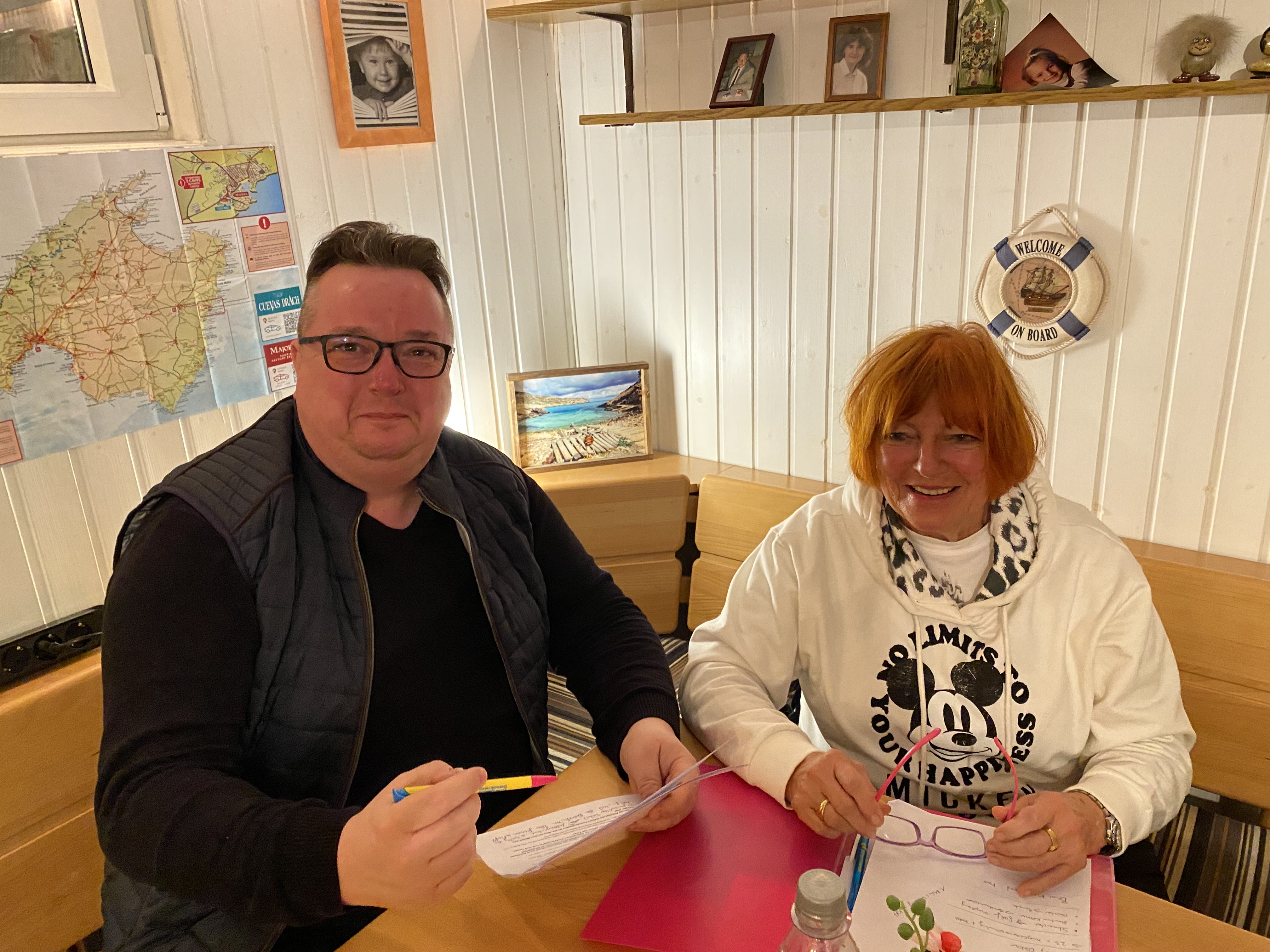 Renate Weingärter wird von Jörg Breier interviewt 